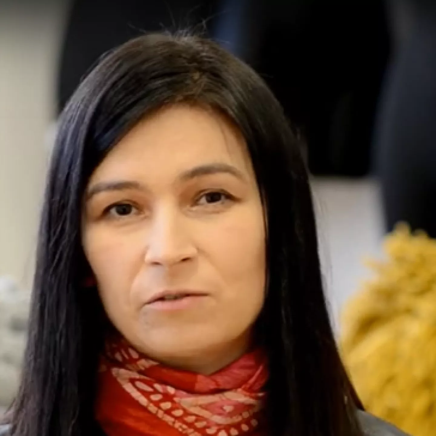 kobieta na zdjęciu profilowym